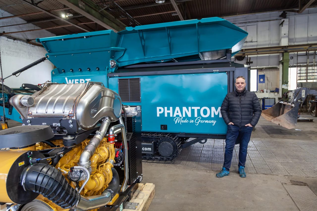 WERT PHANTOM machine and discharge conveyor