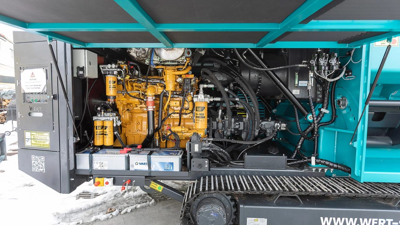 PHANTOM engine and drive-system detail